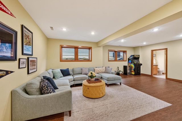 6750 Frank Lloyd Wright Avenue, Middleton, WI 53562