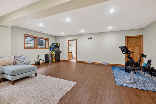 6750 Frank Lloyd Wright Avenue, Middleton, WI 53562