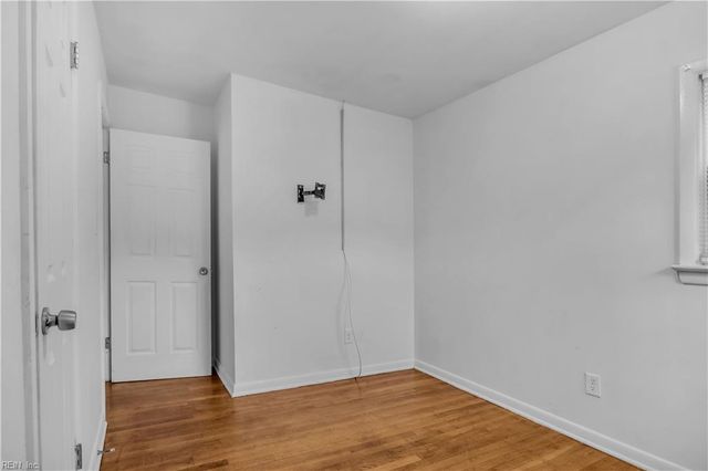 242 Bannon CT, Hampton, VA 23666