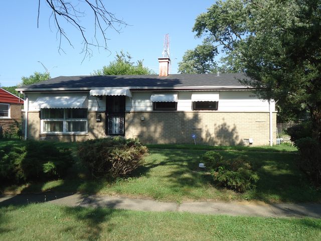16501 Oxford Drive S, Markham, IL 60428