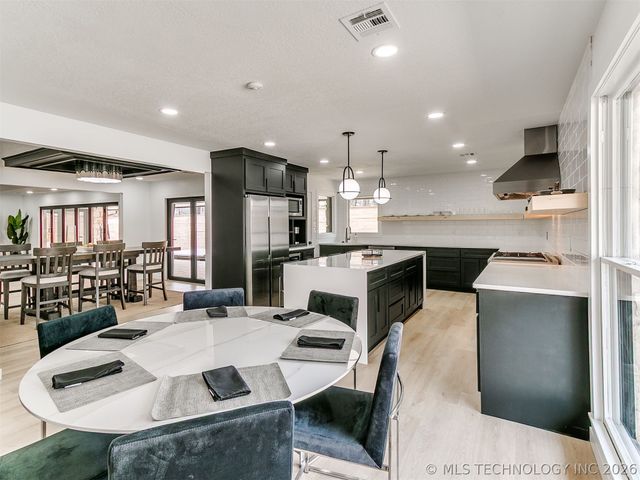 7310 S College Place, Tulsa, OK 74136