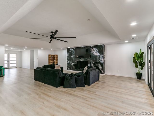 7310 S College Place, Tulsa, OK 74136