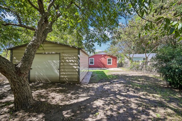 1617 N Binkley, Sherman, TX 75020