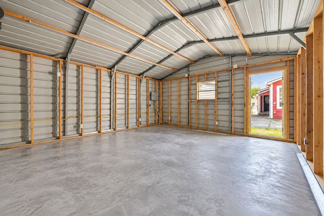 1617 N Binkley, Sherman, TX 75020