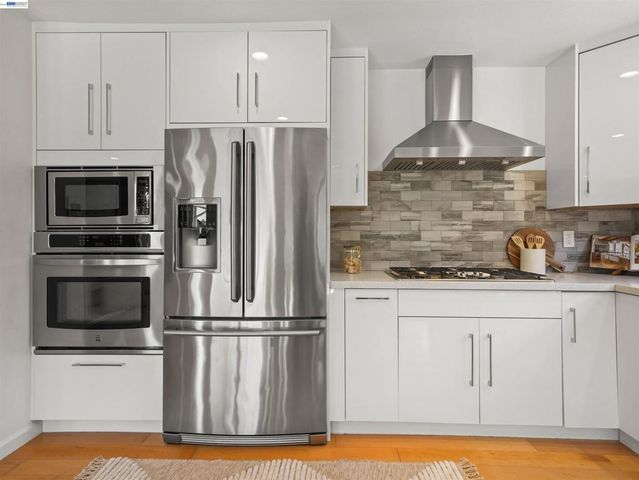 4815 Windermere Dr, Newark, CA 94560