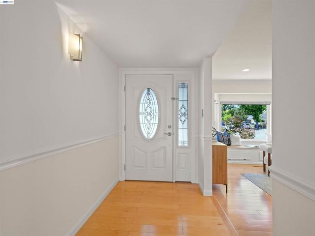 4815 Windermere Dr, Newark, CA 94560