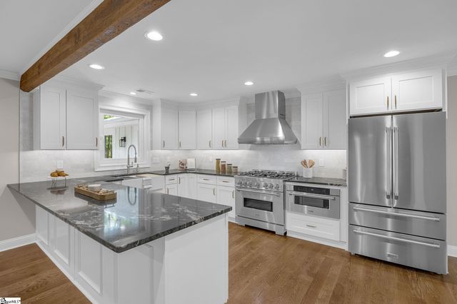 128 Edgecombe Road, Spartanburg, SC 29307