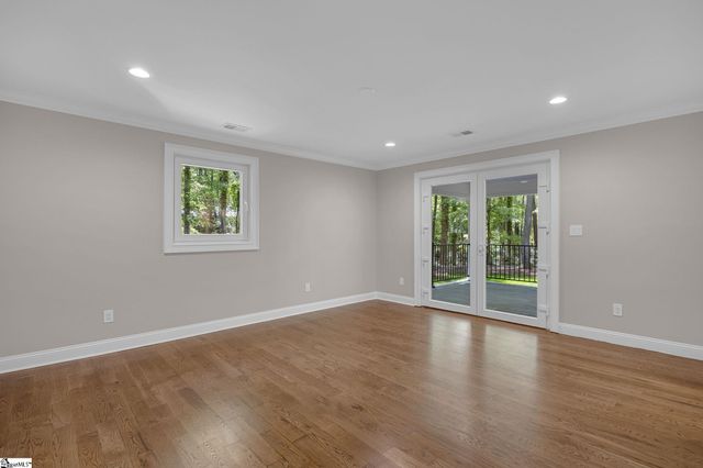 128 Edgecombe Road, Spartanburg, SC 29307