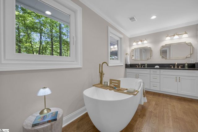 128 Edgecombe Road, Spartanburg, SC 29307