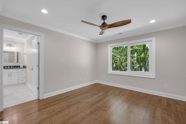 128 Edgecombe Road, Spartanburg, SC 29307