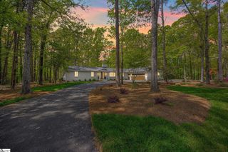 128 Edgecombe Road, Spartanburg, SC 29307