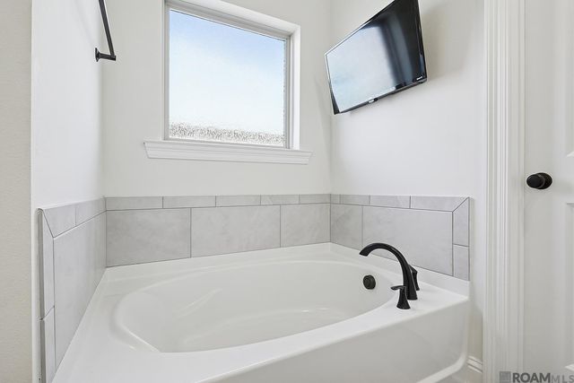 41177 Coastline Ave, Gonzales, LA 70737