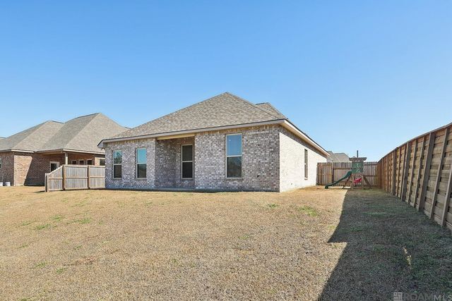 41177 Coastline Ave, Gonzales, LA 70737