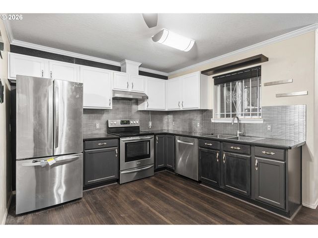 11649 Se Fuller Rd, Milwaukie, OR 97222