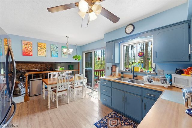 27491 Linwood Circle, North Olmsted, OH 44070