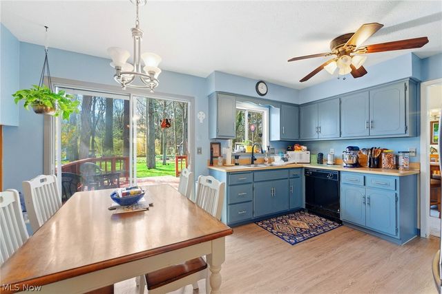 27491 Linwood Circle, North Olmsted, OH 44070