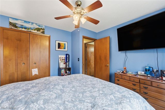 27491 Linwood Circle, North Olmsted, OH 44070