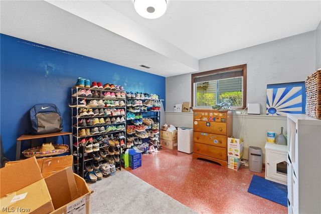 27491 Linwood Circle, North Olmsted, OH 44070
