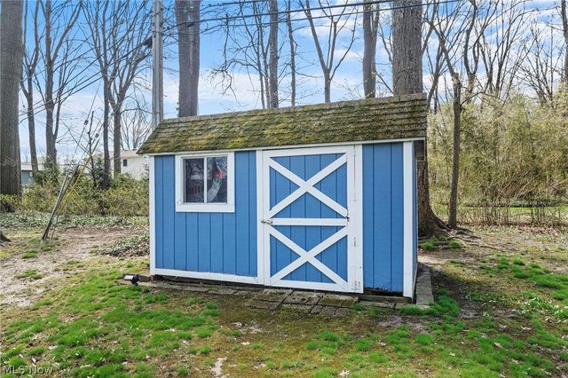 27491 Linwood Circle, North Olmsted, OH 44070