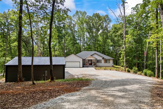 325 Falcon's Nest Road, Walhalla, SC 29691