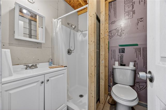 325 Falcon's Nest Road, Walhalla, SC 29691
