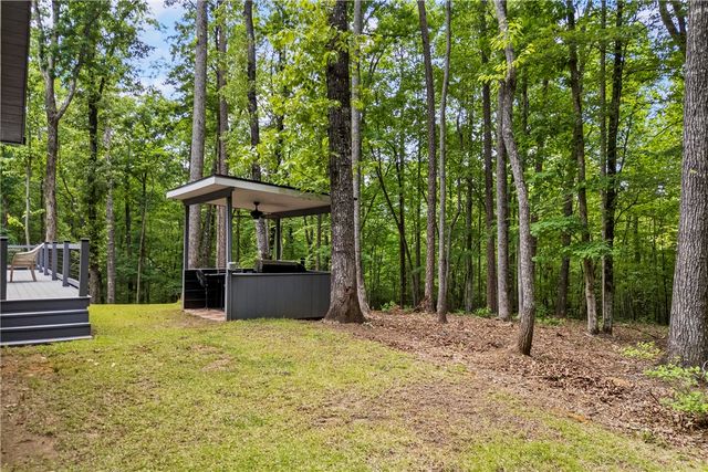 325 Falcon's Nest Road, Walhalla, SC 29691