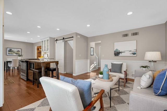 9622 Toledo Circle, Bloomington, MN 55437