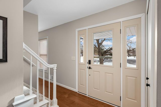 9622 Toledo Circle, Bloomington, MN 55437