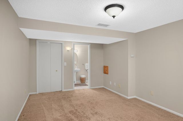 9622 Toledo Circle, Bloomington, MN 55437