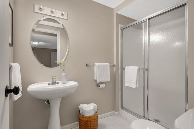 9622 Toledo Circle, Bloomington, MN 55437