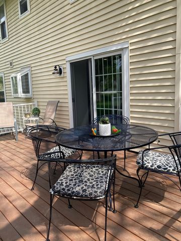 9622 Toledo Circle, Bloomington, MN 55437