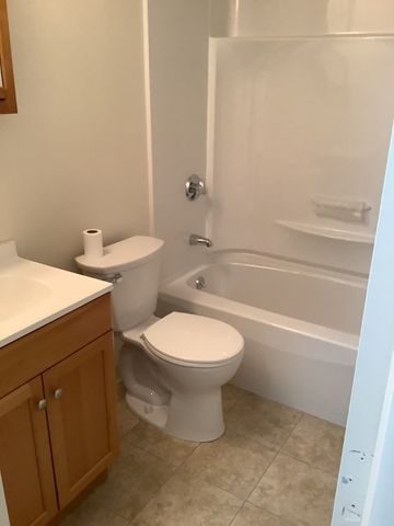 50 Cambridge Road 312, Woburn, MA 01801