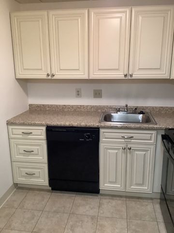 50 Cambridge Road 312, Woburn, MA 01801