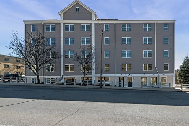 472 Essex Street 204, Lynn, MA 01902