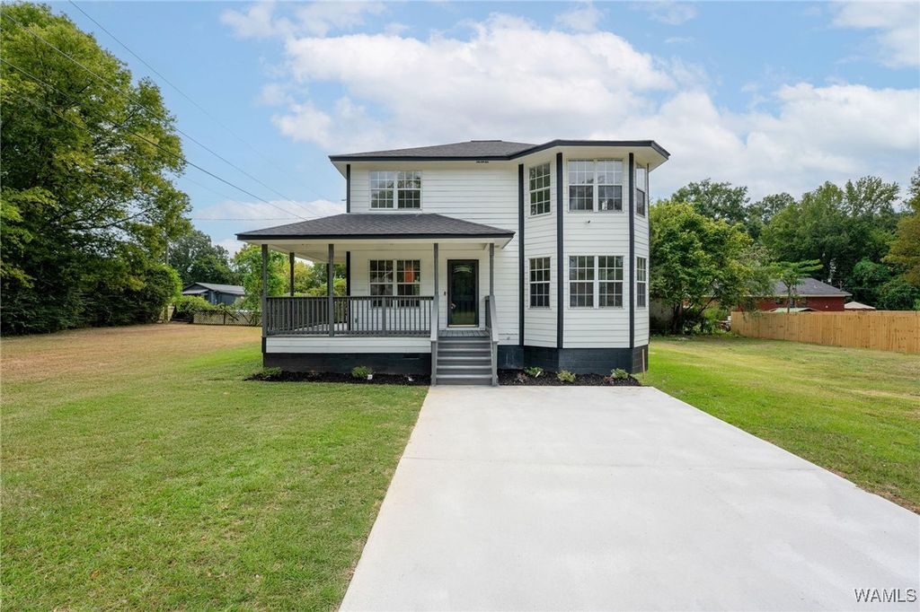 3543 14th St, Northport, AL 35476