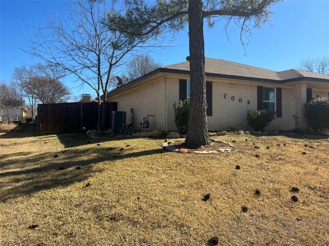 2009 Azalea Street, Denton, TX 76205