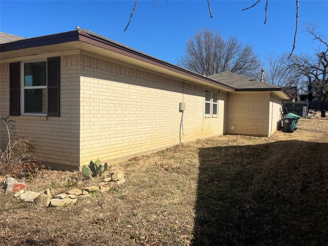 2009 Azalea Street, Denton, TX 76205