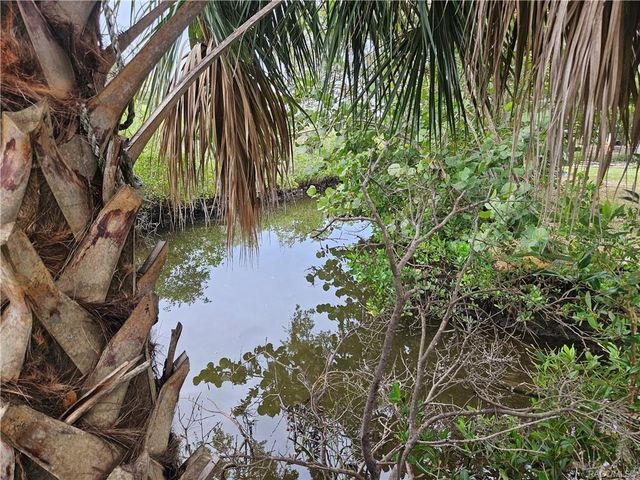 1559 S FISHCREEK POINT, Crystal River, FL 34429