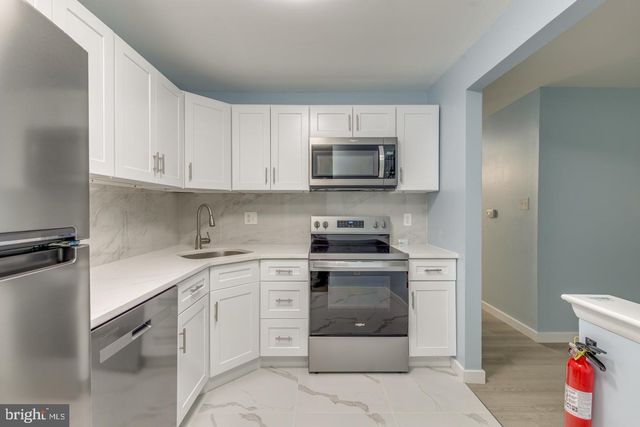 1929 THE WOODS II, Cherry Hill, NJ 08003