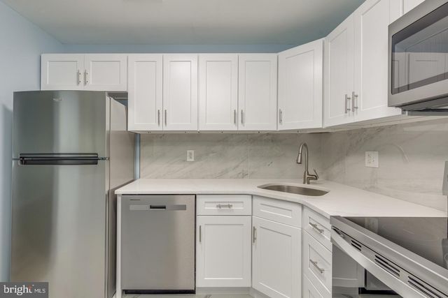 1929 THE WOODS II, Cherry Hill, NJ 08003