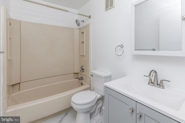 1929 THE WOODS II, Cherry Hill, NJ 08003