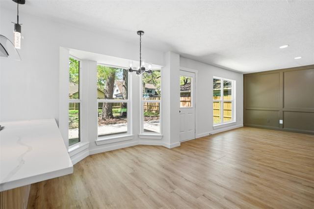 3311 Knoll Manor Drive, Houston, TX 77345