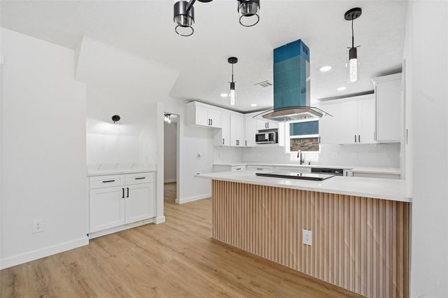 3311 Knoll Manor Drive, Houston, TX 77345