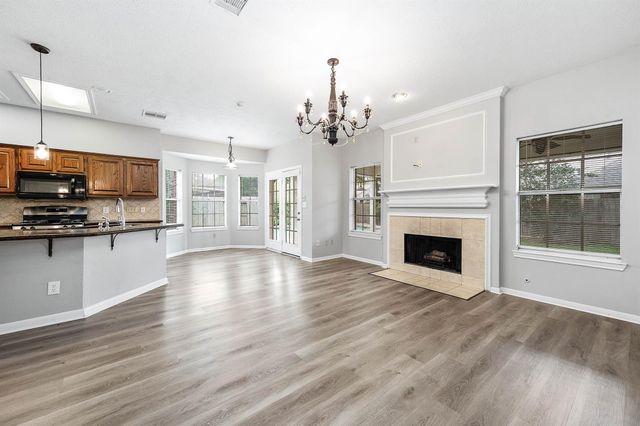 1210 Sandy Plains Lane, Houston, TX 77062