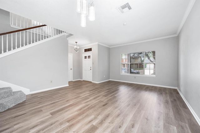 1210 Sandy Plains Lane, Houston, TX 77062