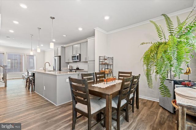 8156 TOMPKINS ST, Rockville, MD 20855