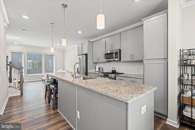 8156 TOMPKINS ST, Rockville, MD 20855