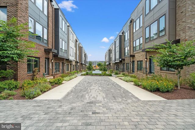 8156 TOMPKINS ST, Rockville, MD 20855