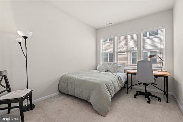 8156 TOMPKINS ST, Rockville, MD 20855