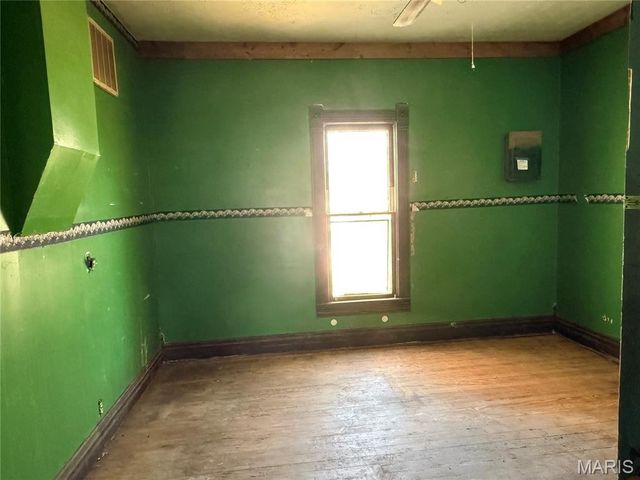 718 E Main Street, Richland, MO 65556